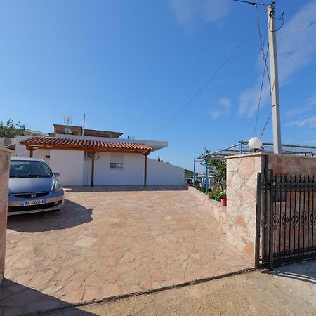 Guesthouse Blue Sky Ksamil Exterior photo